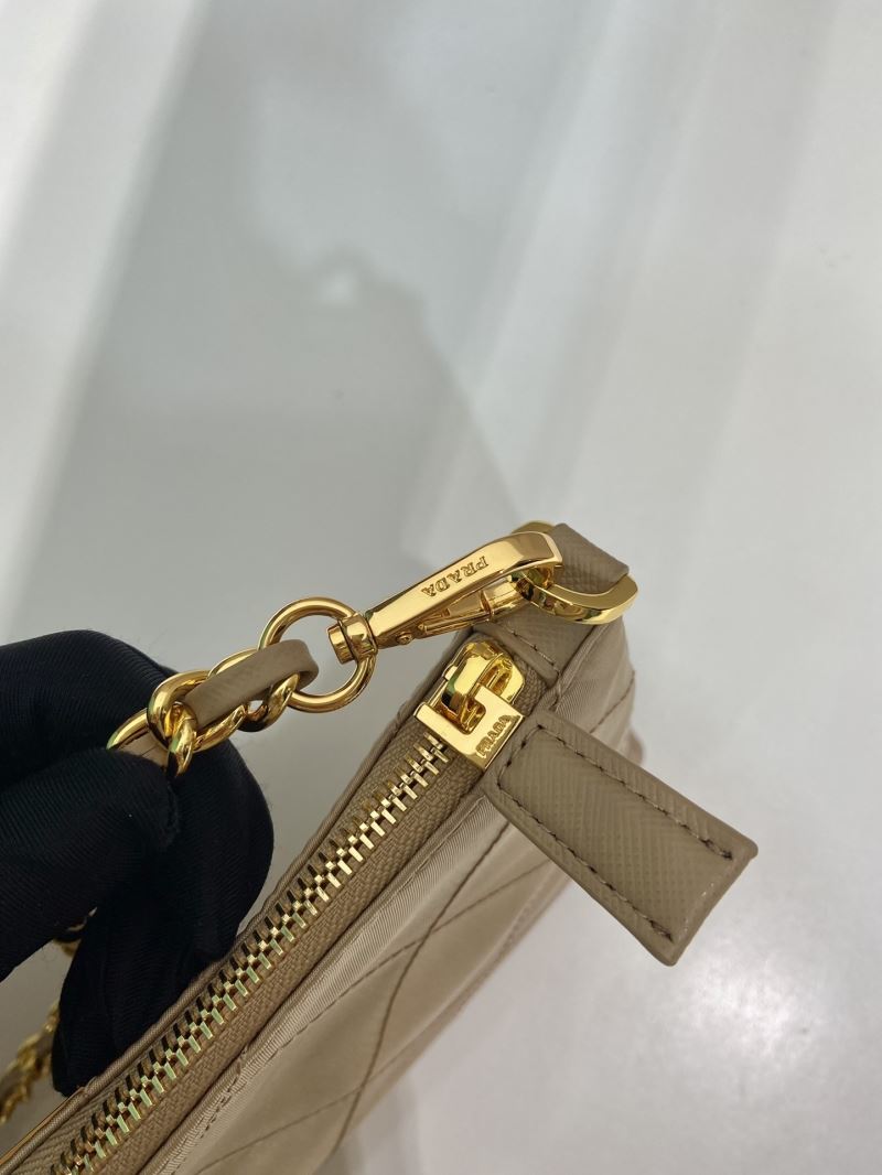 Pra*a hobo bags